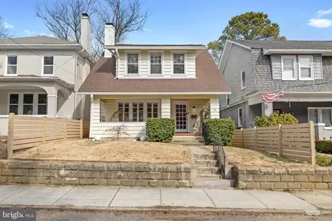 38 Murray Ave, Annapolis, MD 21401