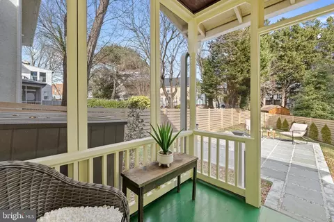 Exterior - 38 Murray Ave, Annapolis, MD 21401 photo 5 of 9