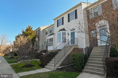 Exterior - 1242 Needham Ct #25E, Crofton, MD 21114 photo 3 of 9