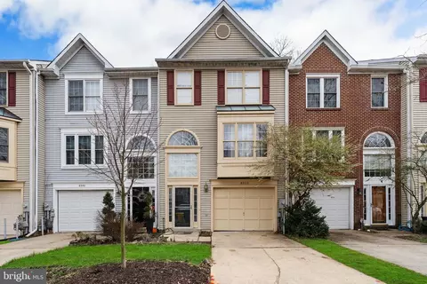 8550 Woodland Manor Dr, Laurel, MD 20724