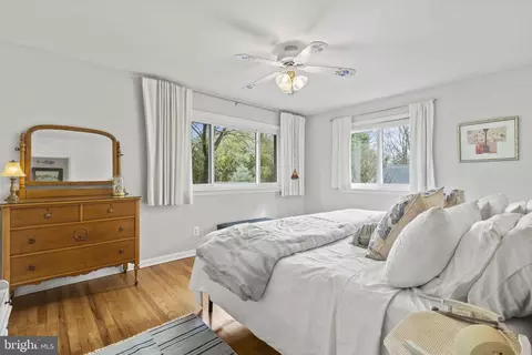 Bedroom - 20 Baldridge Rd, Annapolis, MD 21401 photo 3 of 8