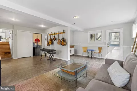 Living - 20 Baldridge Rd, Annapolis, MD 21401 photo 10 of 10