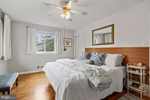 Bedroom - 20 Baldridge Rd, Annapolis, MD 21401 photo 2 of 8