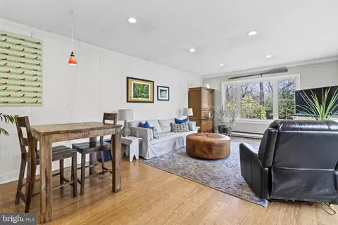 Living - 20 Baldridge Rd, Annapolis, MD 21401 photo 5 of 10