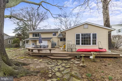Exterior - 20 Baldridge Rd, Annapolis, MD 21401 photo 4 of 9