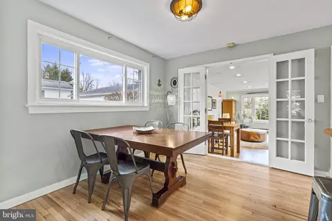 Dining - 20 Baldridge Rd, Annapolis, MD 21401 photo 1 of 3