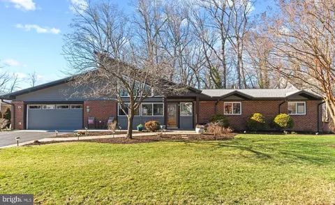 2988 Valley View Rd, Annapolis, MD 21401
