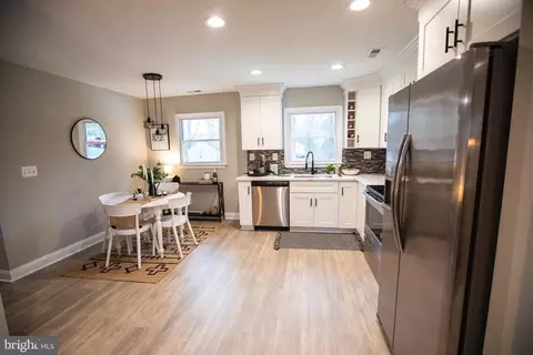 Kitchen - 1919 Hilltop Rd, Pasadena, MD 21122 photo 2 of 13