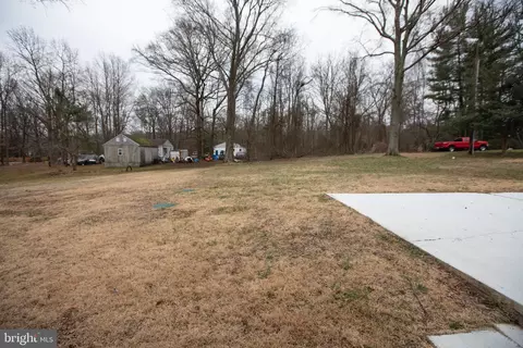 Exterior - 1919 Hilltop Rd, Pasadena, MD 21122 photo 12 of 15