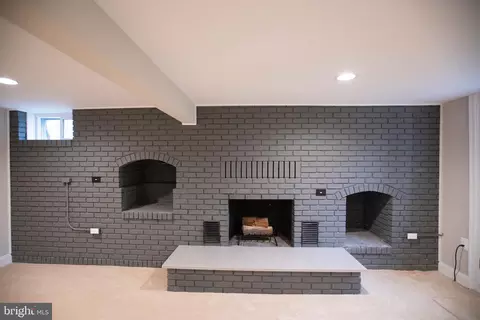 Living - 1919 Hilltop Rd, Pasadena, MD 21122 photo 9 of 9