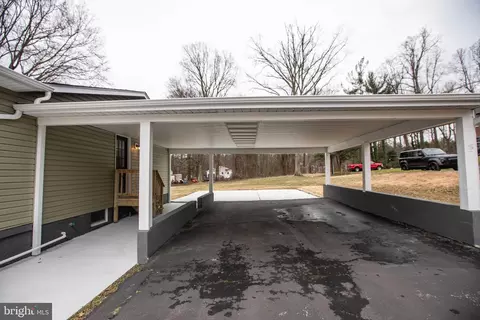 Exterior - 1919 Hilltop Rd, Pasadena, MD 21122 photo 13 of 15