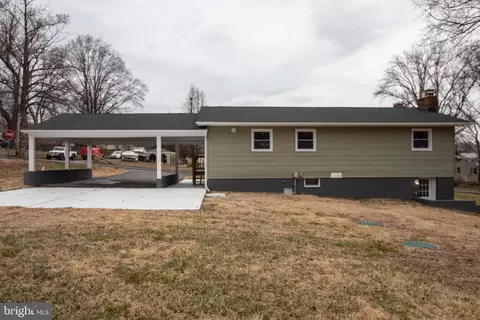 Exterior - 1919 Hilltop Rd, Pasadena, MD 21122 photo 11 of 15