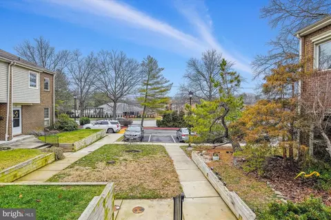 View/Area - 74 Gentry Ct, Annapolis, MD 21403 photo 1 of 2