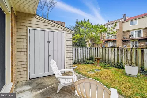 Exterior - 74 Gentry Ct, Annapolis, MD 21403 photo 5 of 8