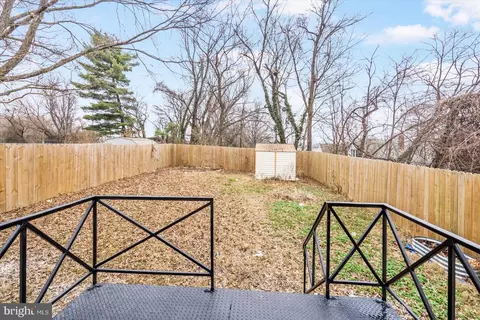 Exterior - 320 Seward Ave, Brooklyn, MD 21225 photo 3 of 7