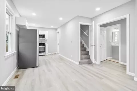 Kitchen - 320 Seward Ave, Brooklyn, MD 21225 photo 1 of 3