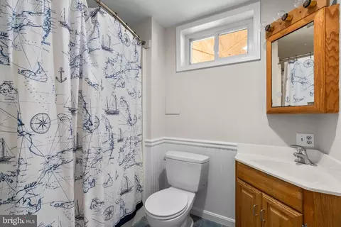 Bath - 3360 Easton Rd, Edgewater, MD 21037 photo 3 of 3