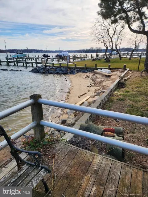 View/Area - 7805 Southwest Rd, Pasadena, MD 21122 photo 6 of 8