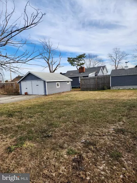 Exterior - 7805 Southwest Rd, Pasadena, MD 21122 photo 3 of 3