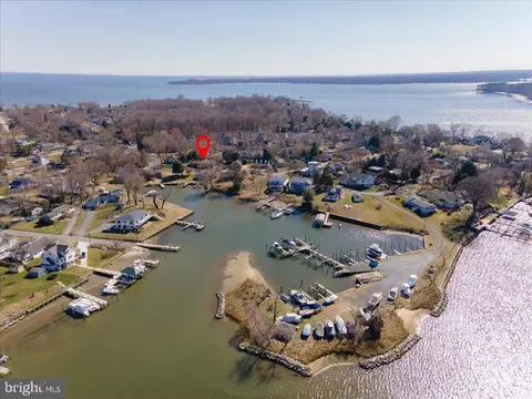 View/Area - 1652 Cliff Dr, Edgewater, MD 21037 photo 8 of 14