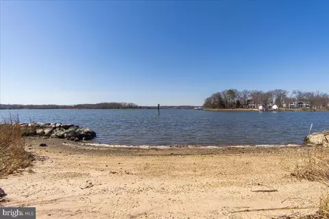 Exterior - 1652 Cliff Dr, Edgewater, MD 21037 photo 4 of 15