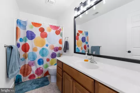 Bath - 602 219th St, Pasadena, MD 21122 photo 3 of 6