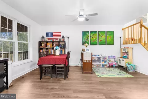Dining - 602 219th St, Pasadena, MD 21122 photo 2 of 2