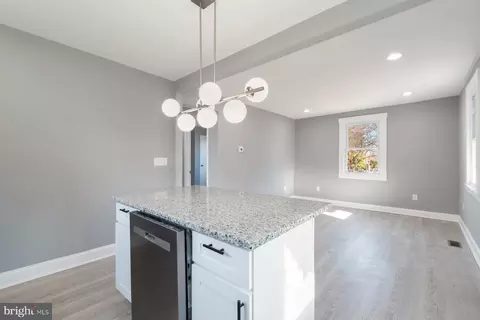 Kitchen - 4104 3rd St, Brooklyn, MD 21225 photo 3 of 4