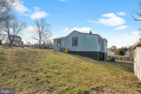Exterior - 4104 3rd St, Brooklyn, MD 21225 photo 8 of 8
