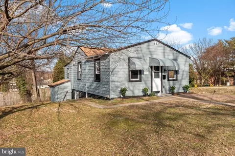 Exterior - 4104 3rd St, Brooklyn, MD 21225 photo 5 of 8