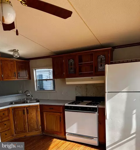 224 5th St, Lothian, MD 20711 photo 16