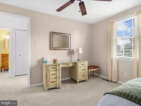 Bedroom - 826 Seal Harbour, Pasadena, MD 21122 photo 7 of 9