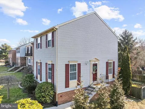 Exterior - 826 Seal Harbour, Pasadena, MD 21122 photo 10 of 15