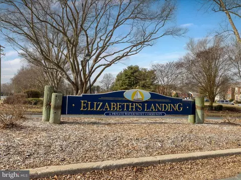 View/Area - 826 Seal Harbour, Pasadena, MD 21122 photo 1 of 13