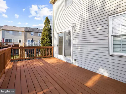 Exterior - 826 Seal Harbour, Pasadena, MD 21122 photo 5 of 15