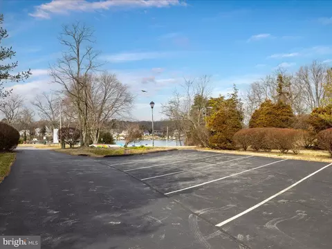 View/Area - 826 Seal Harbour, Pasadena, MD 21122 photo 5 of 13