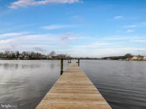 View/Area - 826 Seal Harbour, Pasadena, MD 21122 photo 8 of 13