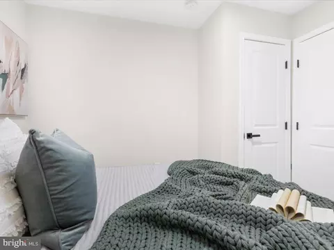 Bedroom - 4108 Cove Ct, Edgewater, MD 21037 photo 7 of 12