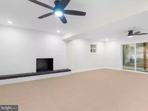 Living - 4108 Cove Ct, Edgewater, MD 21037 photo 5 of 5