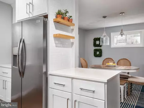 Kitchen - 397 Dutch Ship Rd, Pasadena, MD 21122 photo 3 of 3