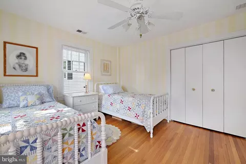Bedroom - 6 Acton Pl, Annapolis, MD 21401 photo 4 of 8
