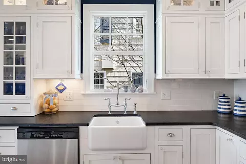 Other - 6 Acton Pl, Annapolis, MD 21401 photo 1 of 7