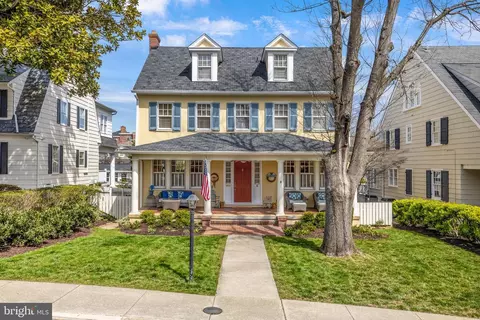 6 Acton Pl, Annapolis, MD 21401