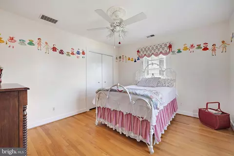 Bedroom - 6 Acton Pl, Annapolis, MD 21401 photo 5 of 8