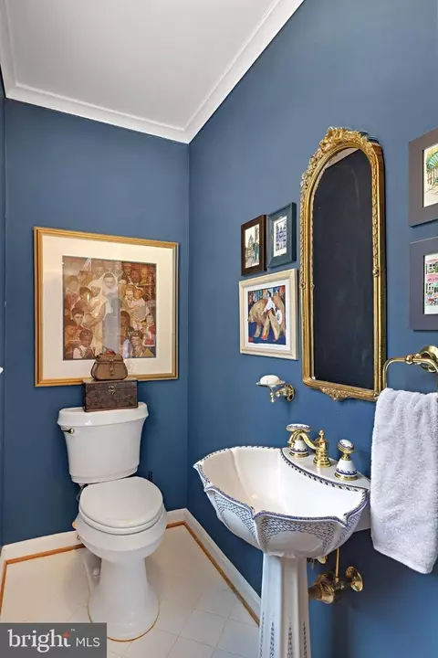 Bath - 6 Acton Pl, Annapolis, MD 21401 photo 1 of 4