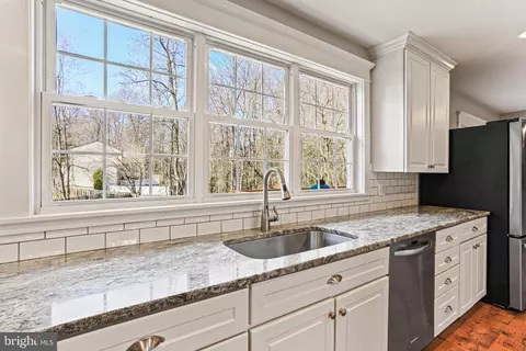 218 Saint Antons Way, Arnold, MD 21012 photo 3