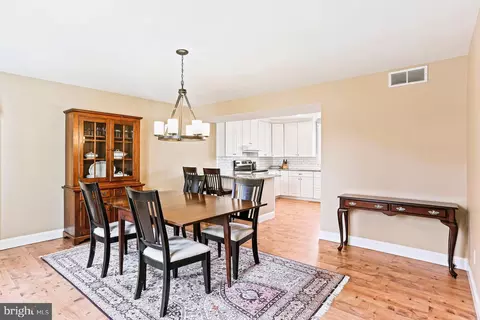 218 Saint Antons Way, Arnold, MD 21012 photo 8