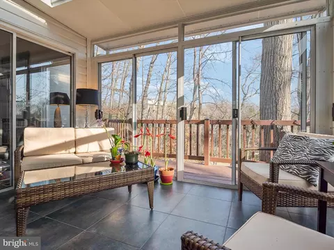 Exterior - 653 Genessee St, Annapolis, MD 21401 photo 5 of 13