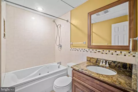 Bath - 815 202nd St, Pasadena, MD 21122 photo 2 of 3