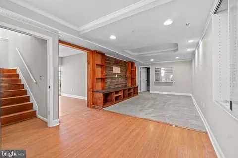 Living - 815 202nd St, Pasadena, MD 21122 photo 2 of 3